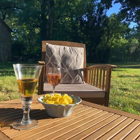 Mas D'aubrac Alojamento de Acomodação e Pequeno-almoço 3*
